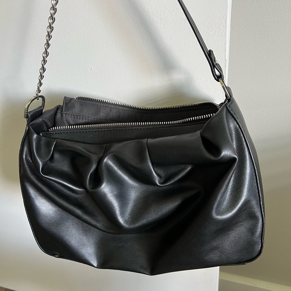 Chain shoulder bag - Picture 4 of 5